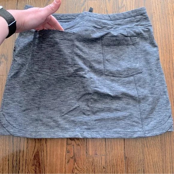 Athleta Metro Skort - Picture 3 of 5